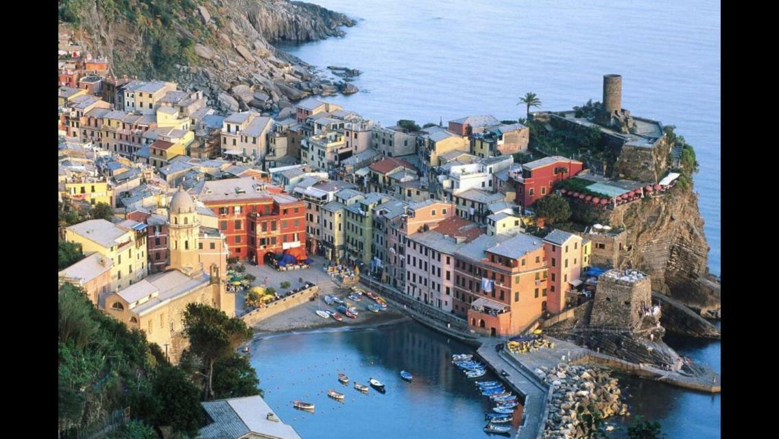 Cocoon, Atypical Flat In Historic Center & Breakfast Διαμέρισμα Sarzana Εξωτερικό φωτογραφία
